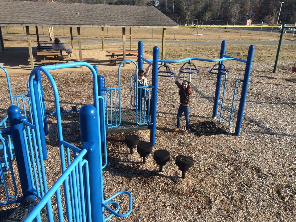 Pond Street Recreation Complex, Pond St, Norfolk, MA MapQuest