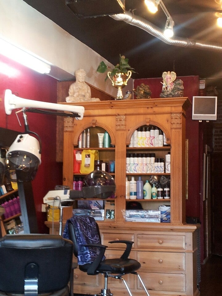 Salon Viejo Photos