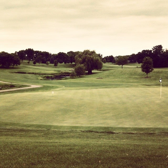 Bracketts Crossing Country Club, 17976 Judicial Rd, Lakeville, MN