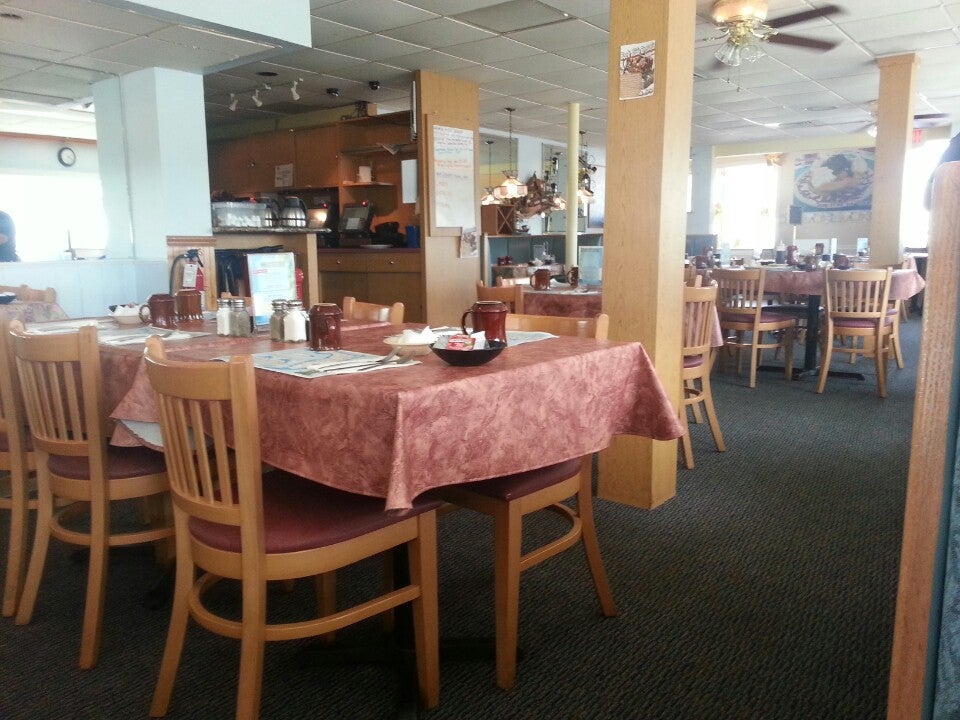 Alfies Restaurant, 1666 Ocean Shore Blvd, Ormond Beach, FL, Eating ...