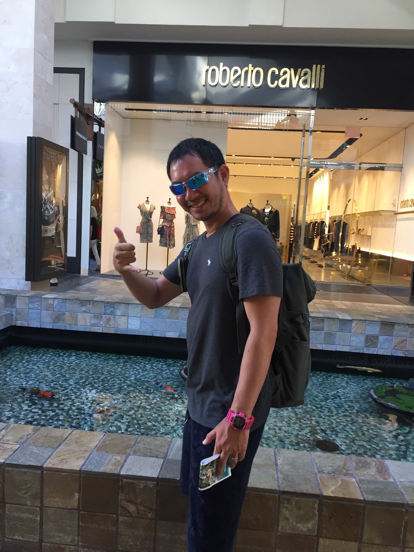 Oakley, 1450 Ala Moana Blvd, Honolulu, HI, Clothing Retail - MapQuest