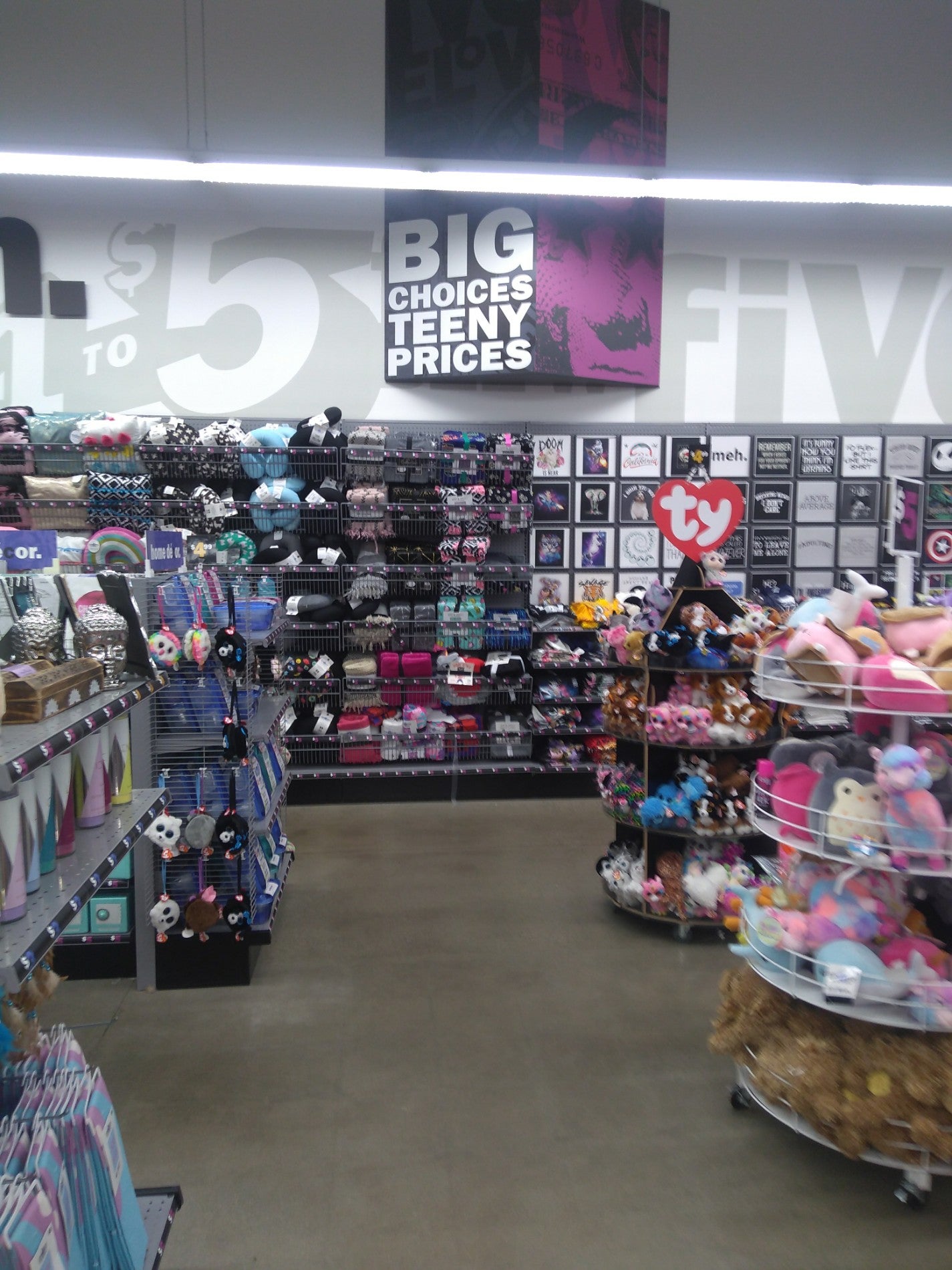 Five Below, 4816 Ridge Rd, Cleveland, OH, Gifts Specialty - MapQuest