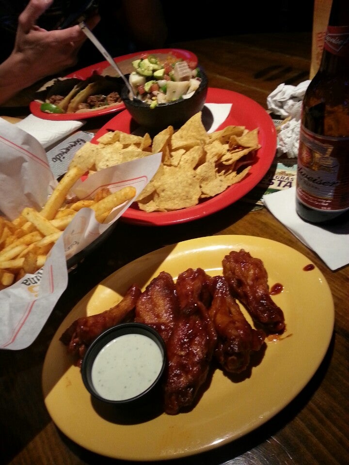 Ojos Locos Sports Cantina, 1204 Airway Blvd, El Paso, TX, Eating places