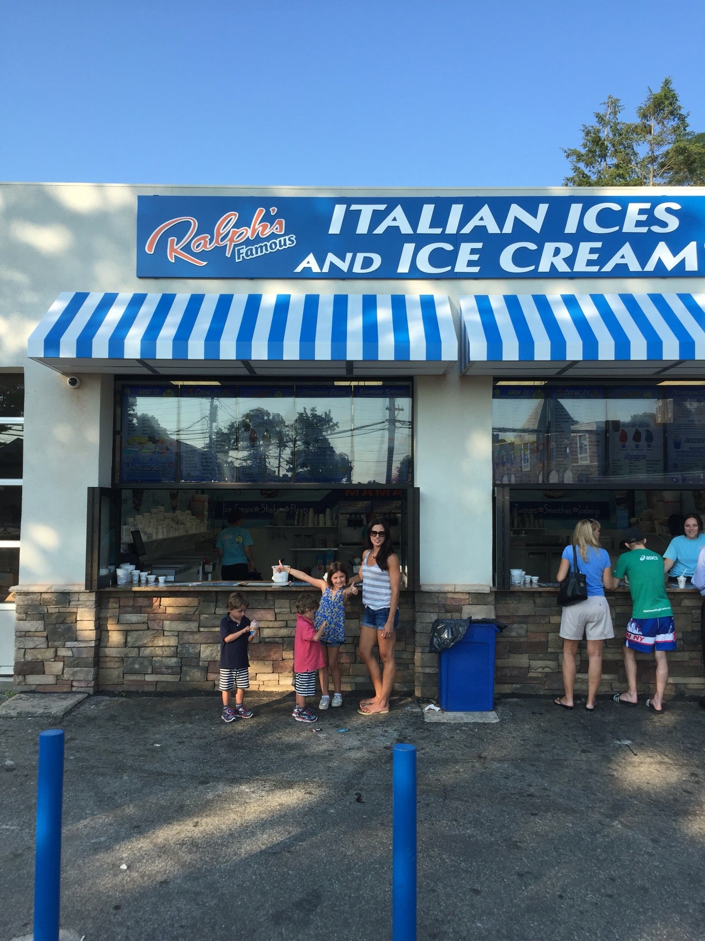 Ralph's Italian Ices & Ice Cream, 946 E Boston Post Rd, Mamaroneck, NY