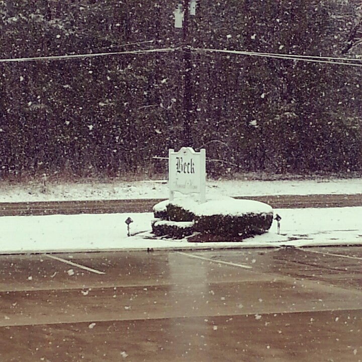 Beck Funeral Home, 10460 Road 561, Philadelphia, MS, Funeral Directors