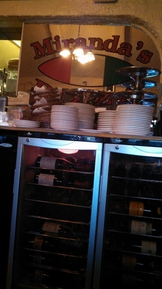 Miranda's Pizza and Restaurant, 1056 Main St S, Southbury, CT, Eating