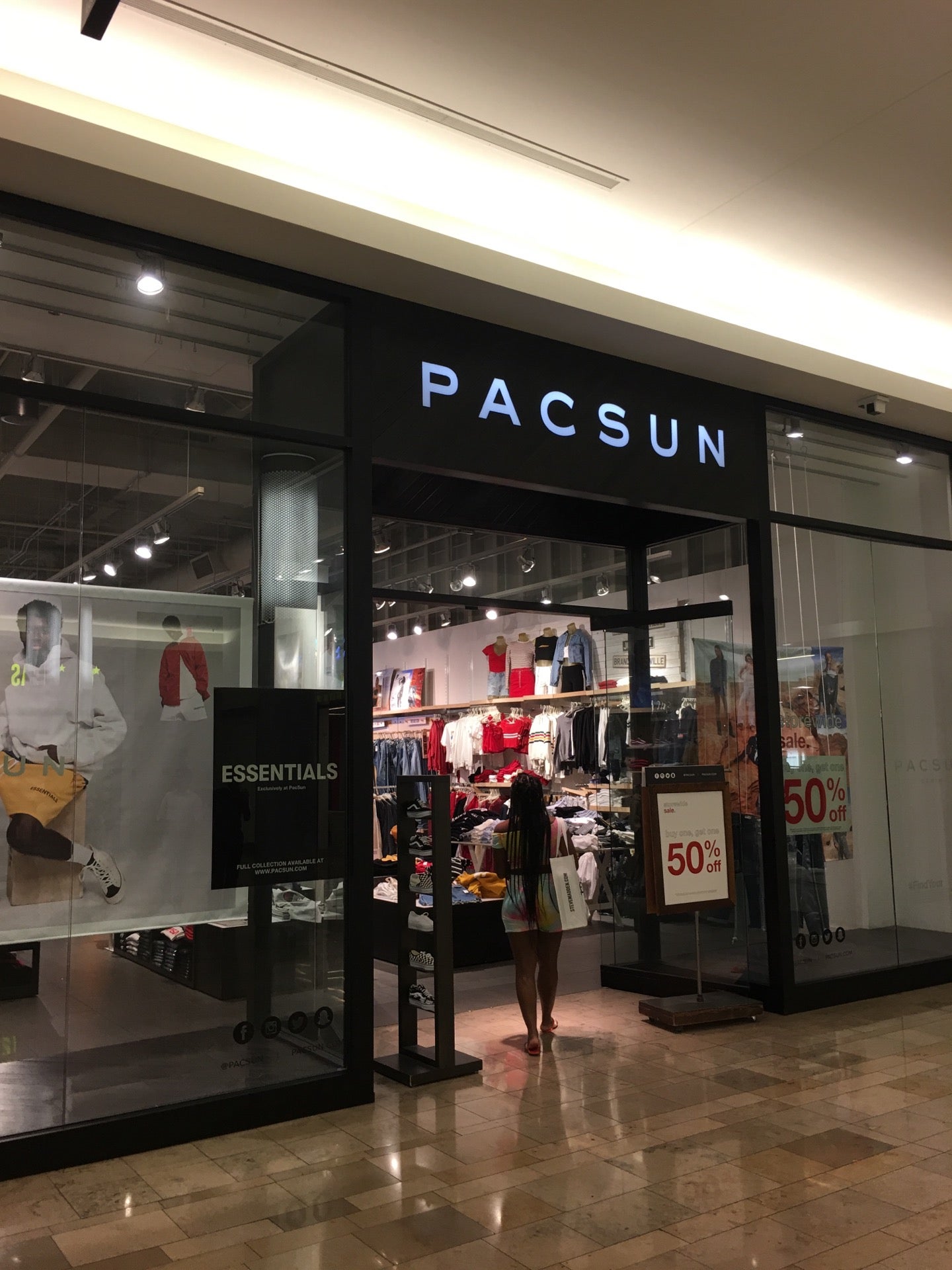 Pacsun at Las Vegas South Premium Outlets® - A Shopping Center in Las Vegas,  NV - A Simon Property