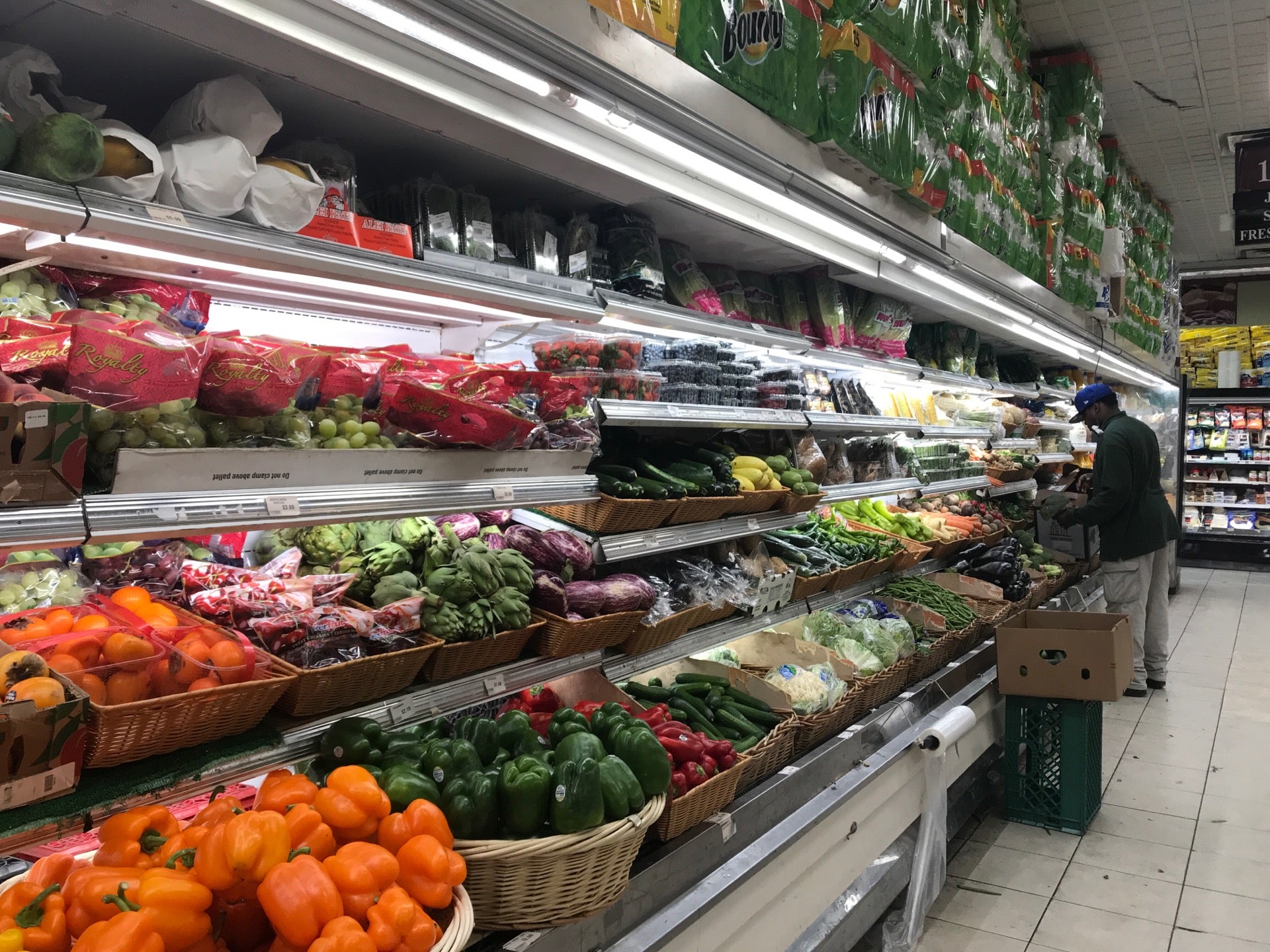 Kosher Corner Supermarket, 2055 McDonald Ave, Brooklyn, NY