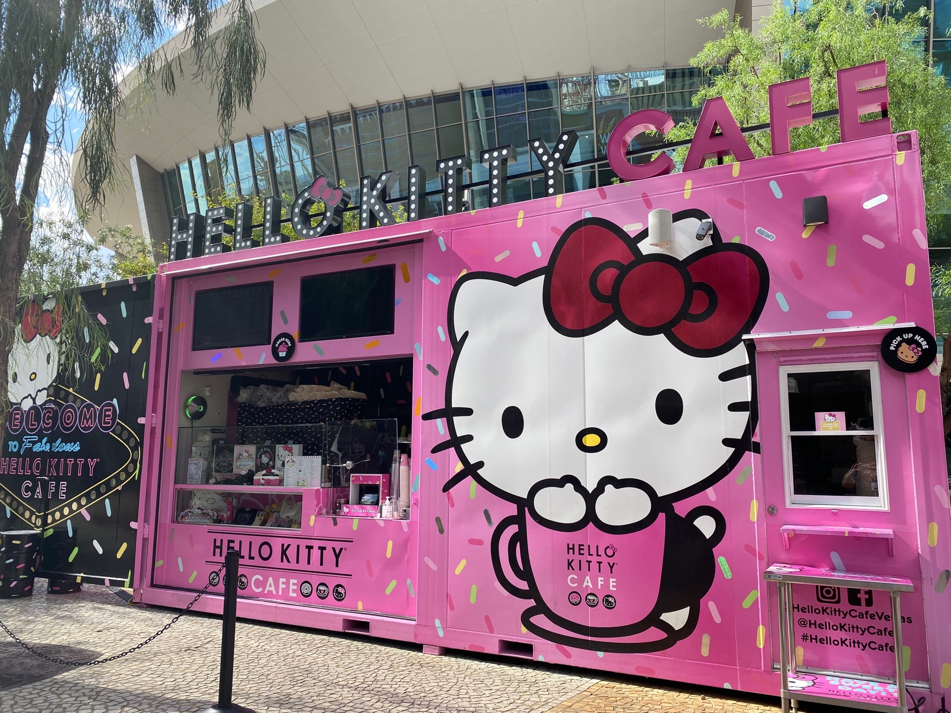 Hello Kitty Cafe Located in New York-New York Hotel and Casino in