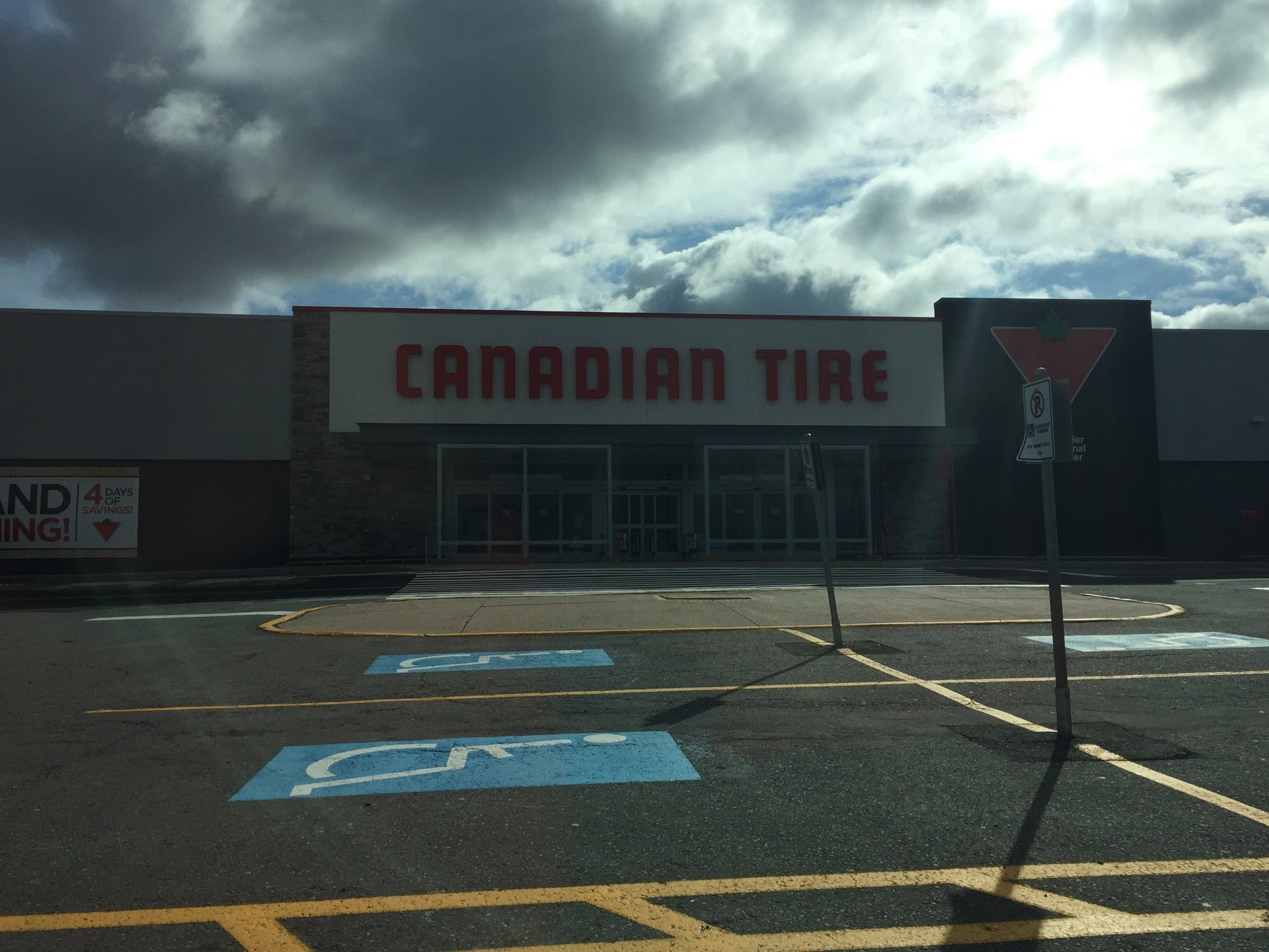 Canadian Tire, 194 Chain Lake Drive, Halifax, NS MapQuest