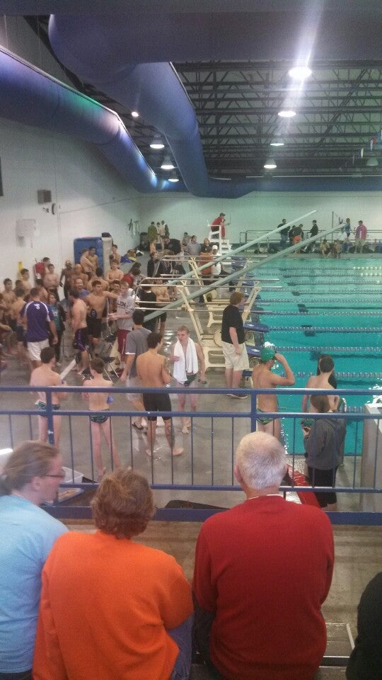 Henley Aquatic Center, 18200 MO78, Independence, MO, Swimming Pools