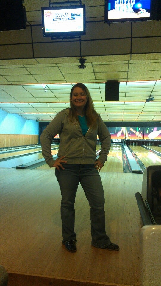 DeLuna Lanes Bowling Center, 590 E Nine Mile Rd, Pensacola, FL, Eating