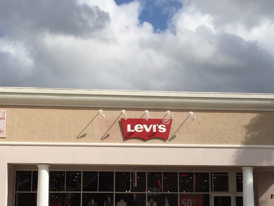 Levi's Outlet Store, 8200 Vineland Ave, Ste 1589, Orlando, FL, Clothing  Retail - MapQuest