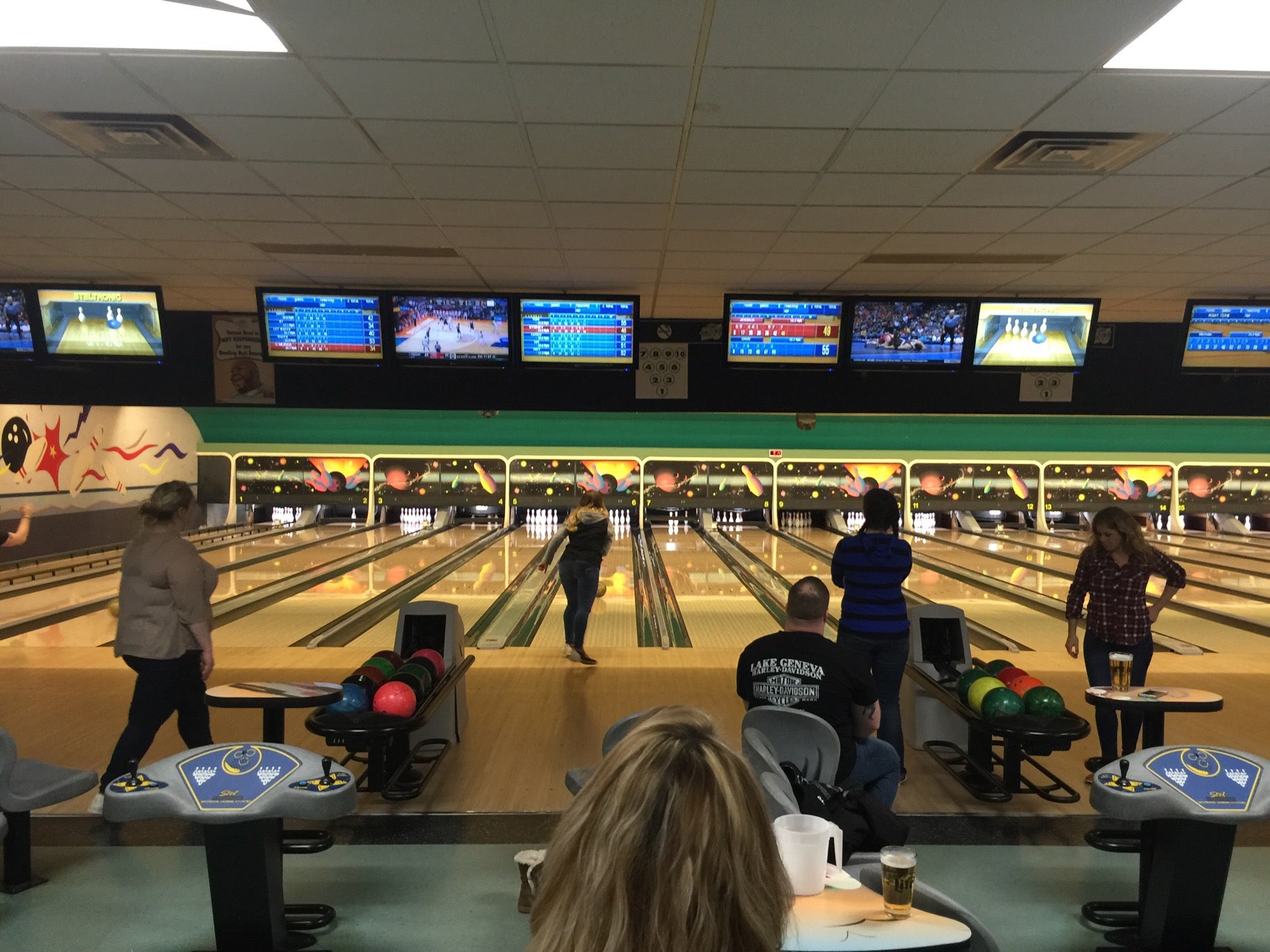 Sunset Bowl Entertainment Center, 333 W Sunset Dr, Waukesha, WI, Sports ...