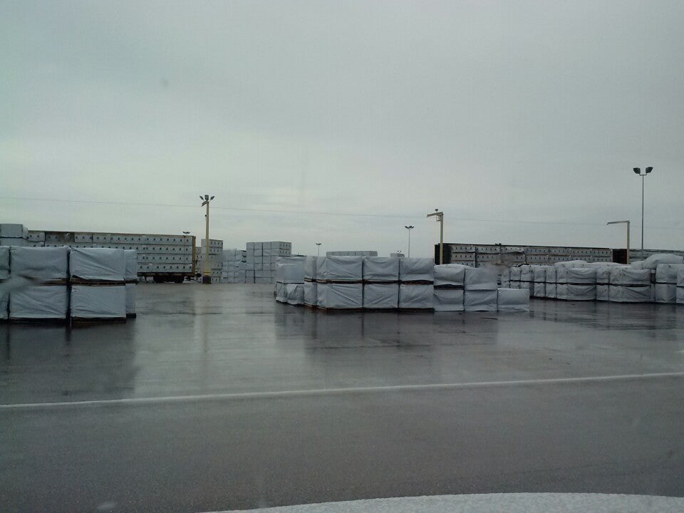 Lowe's Flatbed Distribution Center, 525 T S Wilson Rd, Frostproof, FL