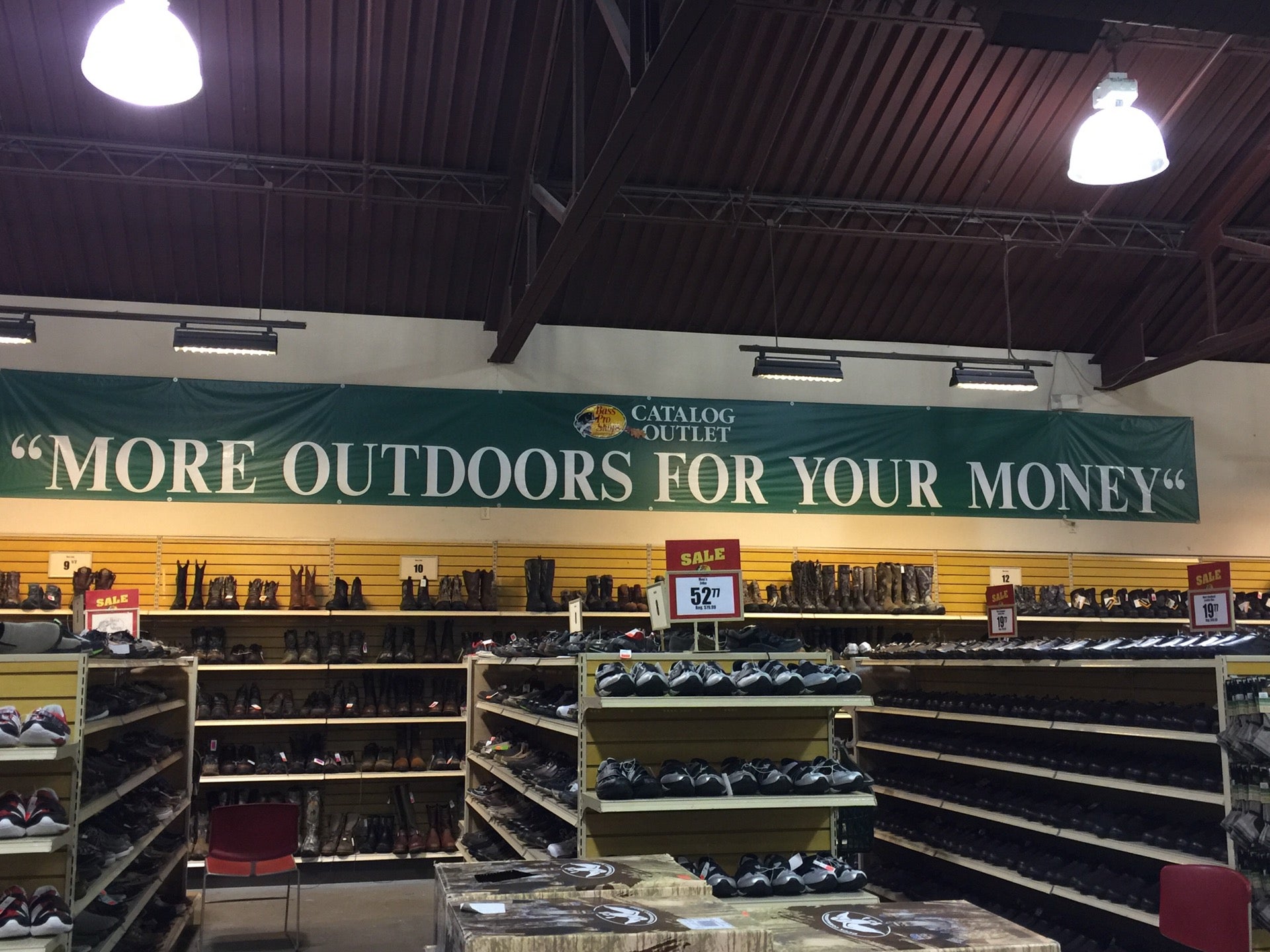 Bass Pro Shops/Cabela's Boating Center, 1 Bass Pro Dr, Springfield, MO