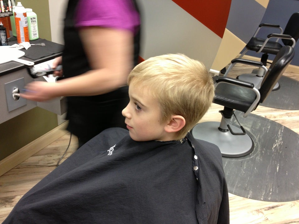 Great Clips, 4201 S Noland Rd, Ste B, Independence Marketplace