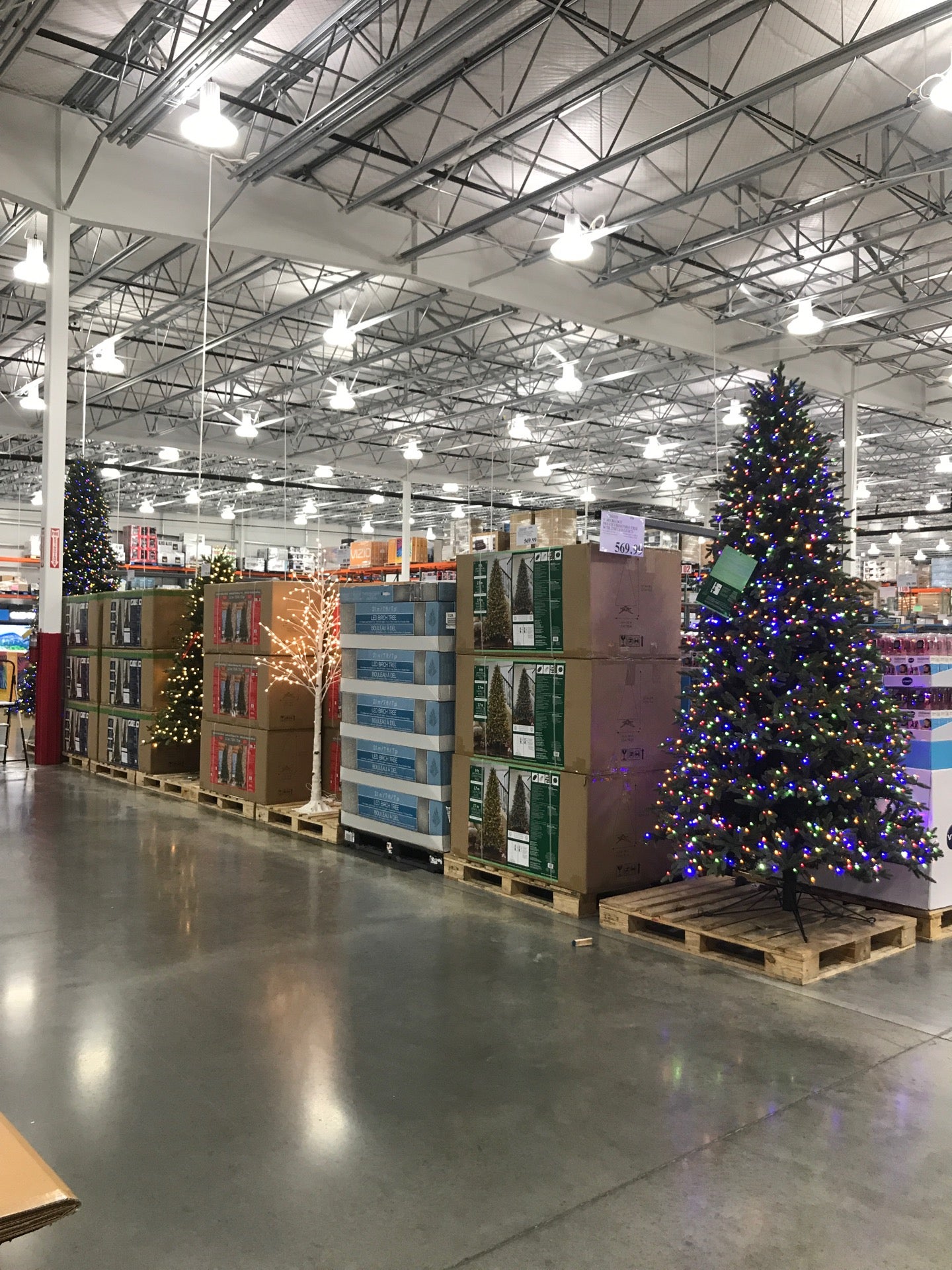 Costco, 10270 Mill Run Cir, Owings Mills, MD, Clothing Wholesale