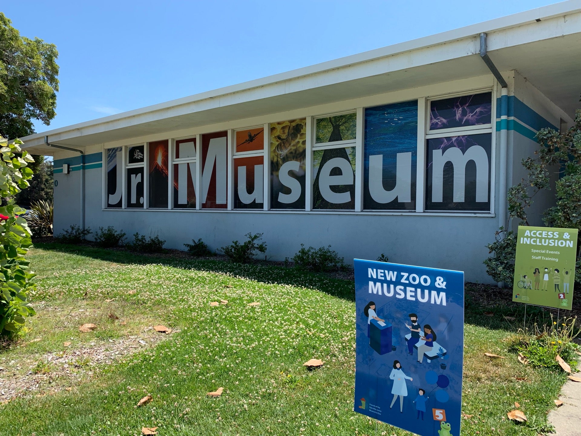Palo Alto Junior Museum and Zoo, 4050 Middlefield Rd, Palo Alto, CA