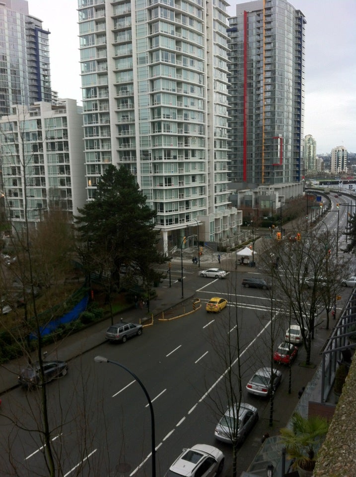 Sandman Hotel Vancouver City Centre, 180 St W, Vancouver, BC