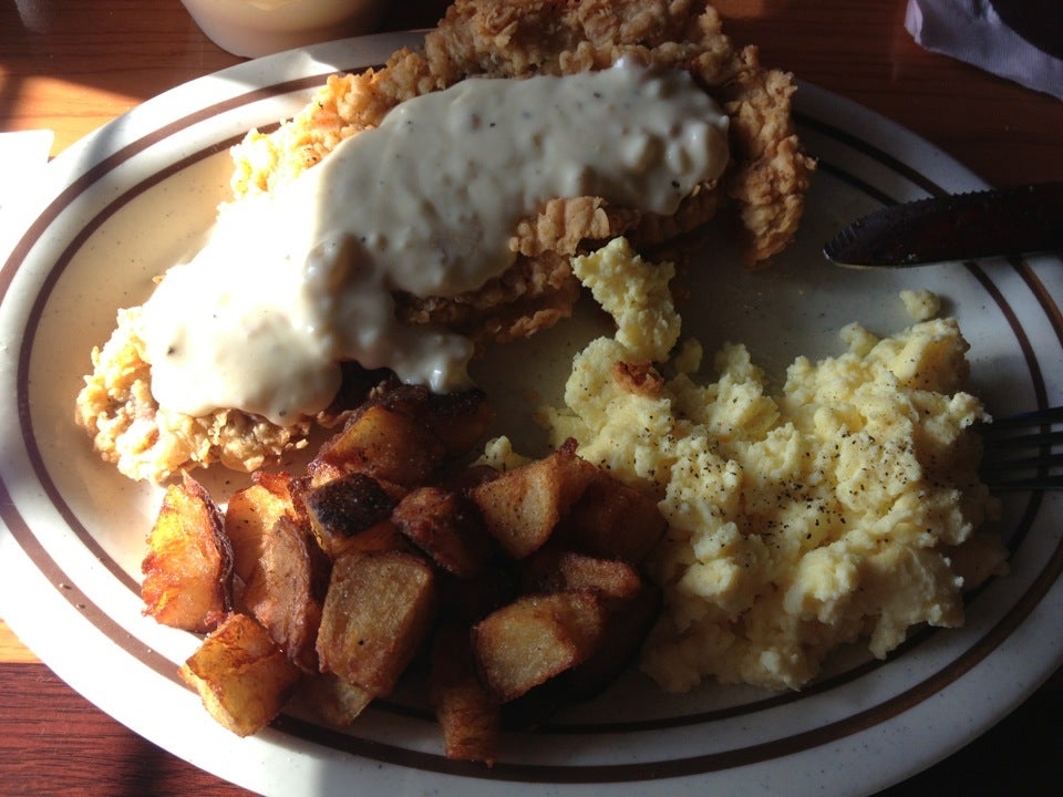 The Backyard Smokehouse, 11300 Huffmeister Rd, Houston, TX, Eating