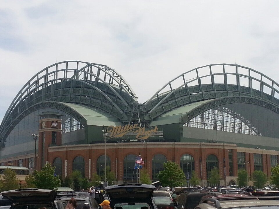 Brewers Team Store by Majestic Athletic, 1 Brewers Way, Milwaukee, WI,  Sportswear - MapQuest