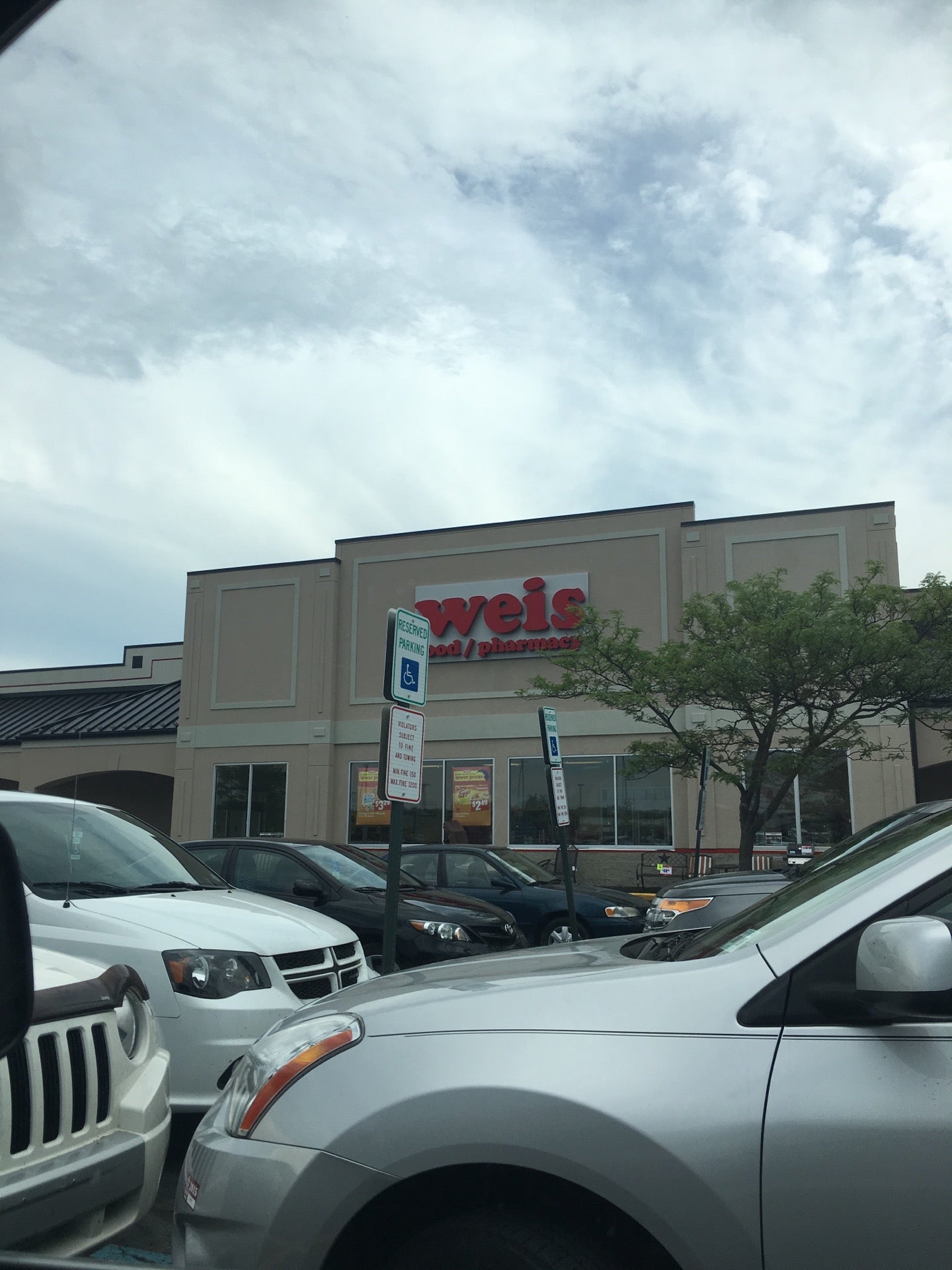 Weis Markets Hamlin - PoconoGo