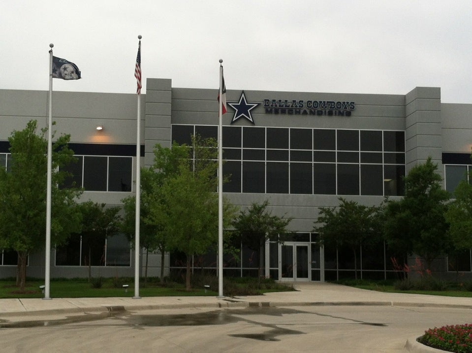 Official Dallas Cowboys Pro Shop, 3200 E Airfield Dr, DFW Airport, TX,  Sporting Goods - MapQuest