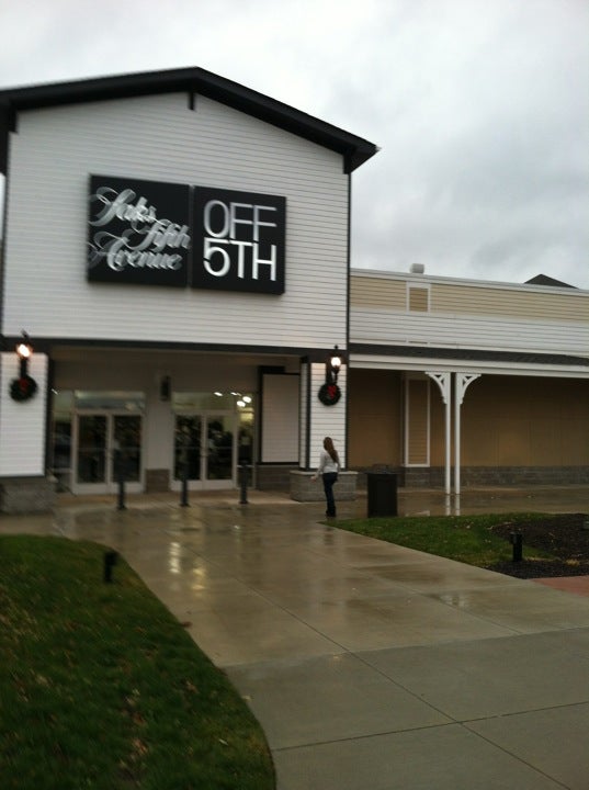 Saks Fifth Avenue Off 5th, 2200 Tanger Blvd, South Strabane Twp