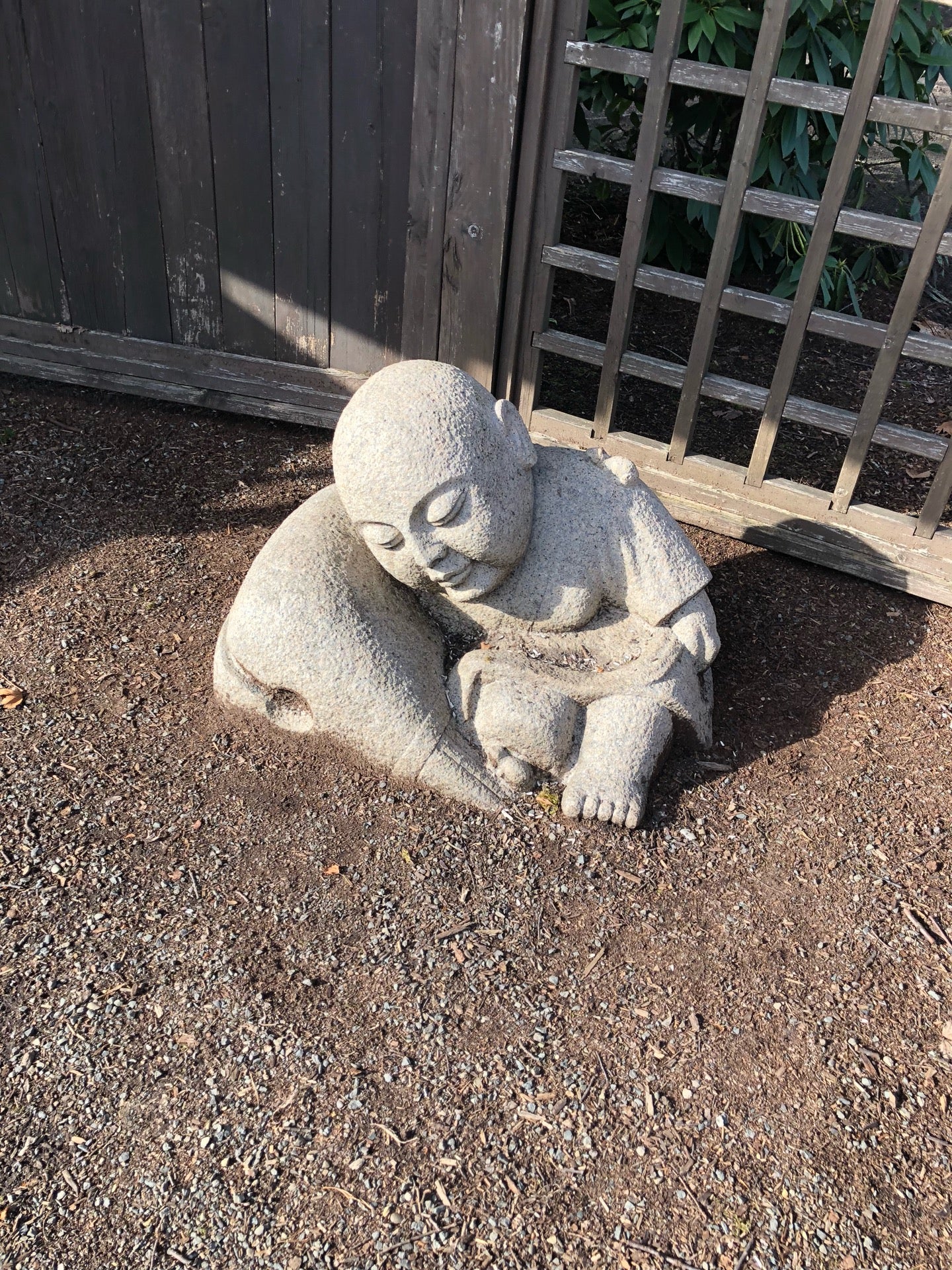 Lake Sacajawea Japanese Gardens, 3223 NE Nichols Blvd, Longview, WA