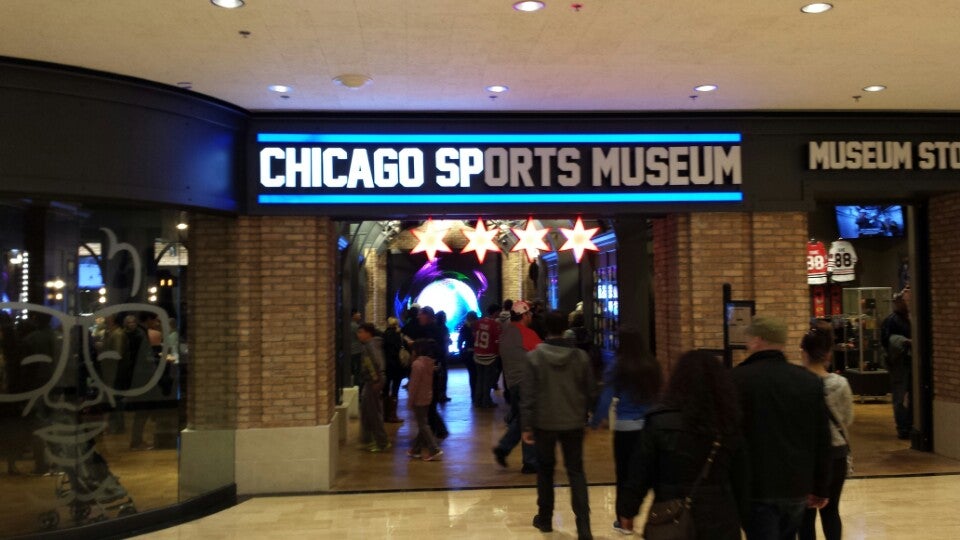 Chicago Bears Pro Shop, 1410 S Museum Campus Dr, Chicago, IL, Sporting  Goods - MapQuest