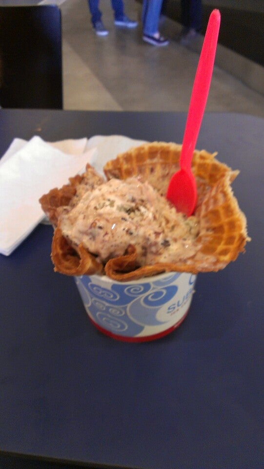 Sub Zero Ice Cream & Yogurt Encinitas, 123 N El Camino Real