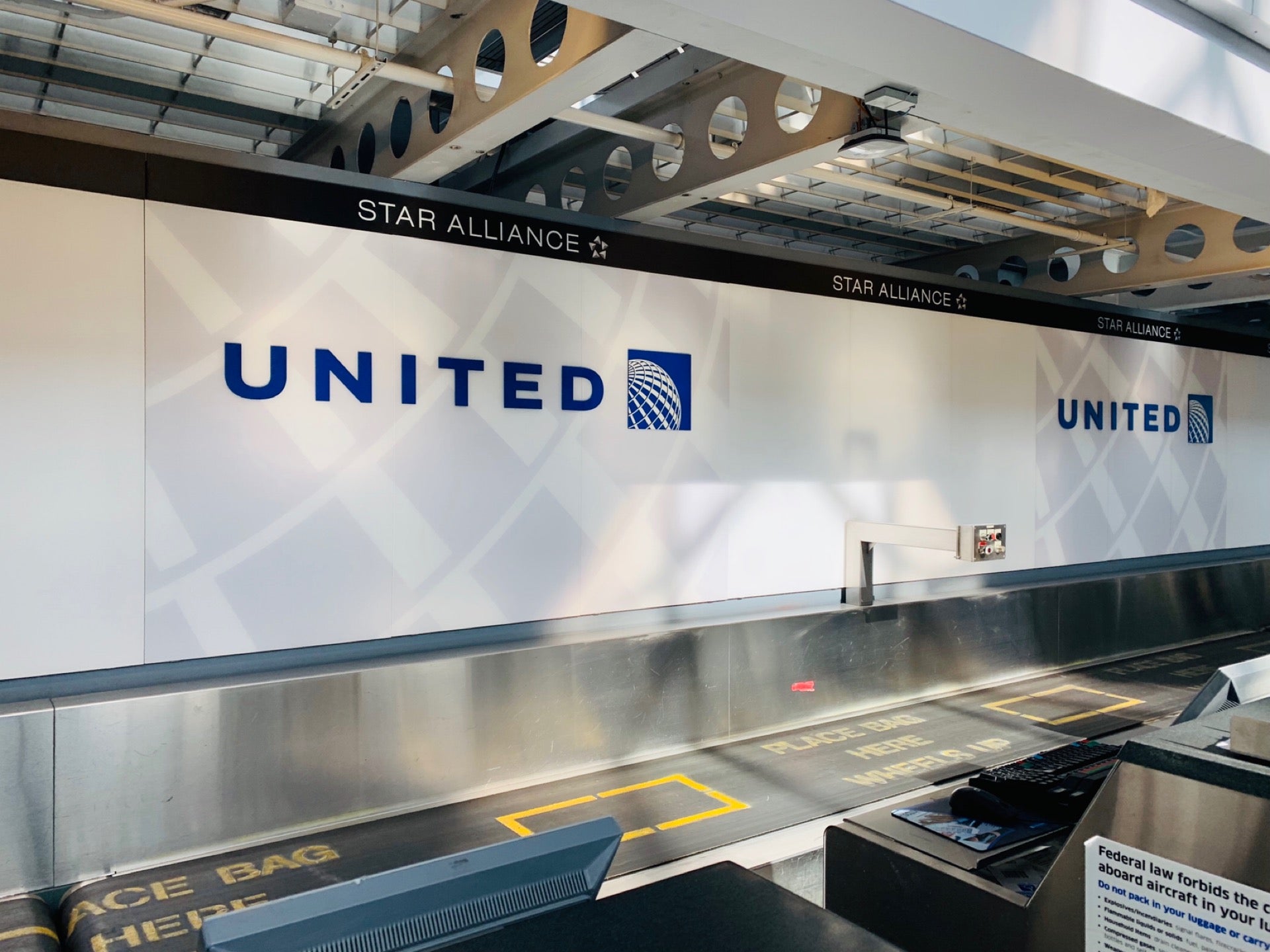United Airlines Ticket Counter, Terminal 1, Chicago, IL, Airport Services MapQuest