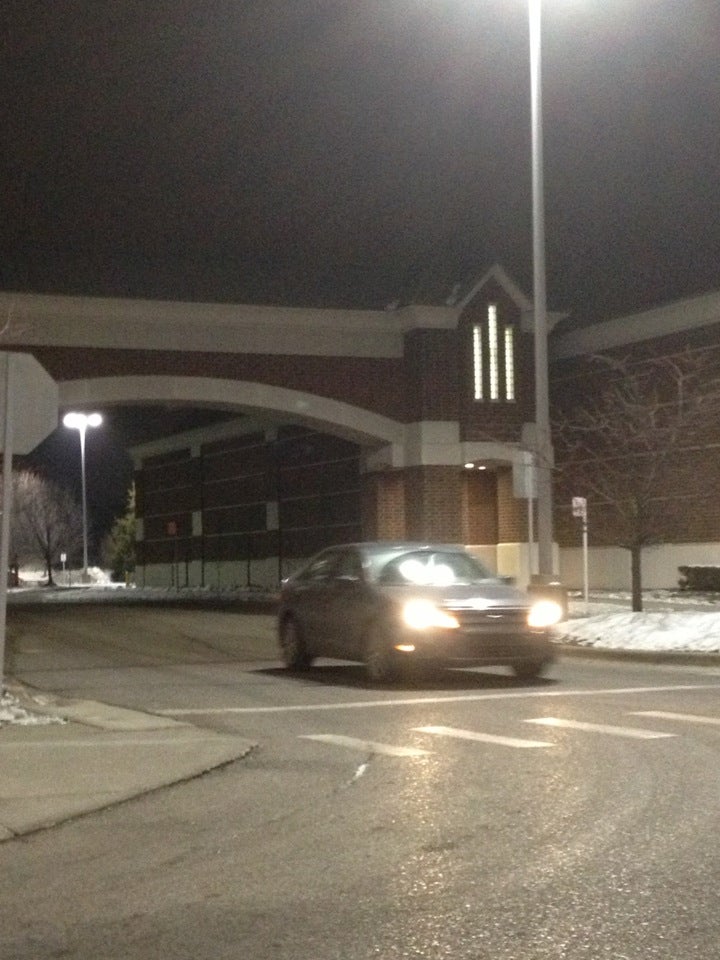 Midtown Square, 1205 Coolidge Hwy, Troy, MI MapQuest