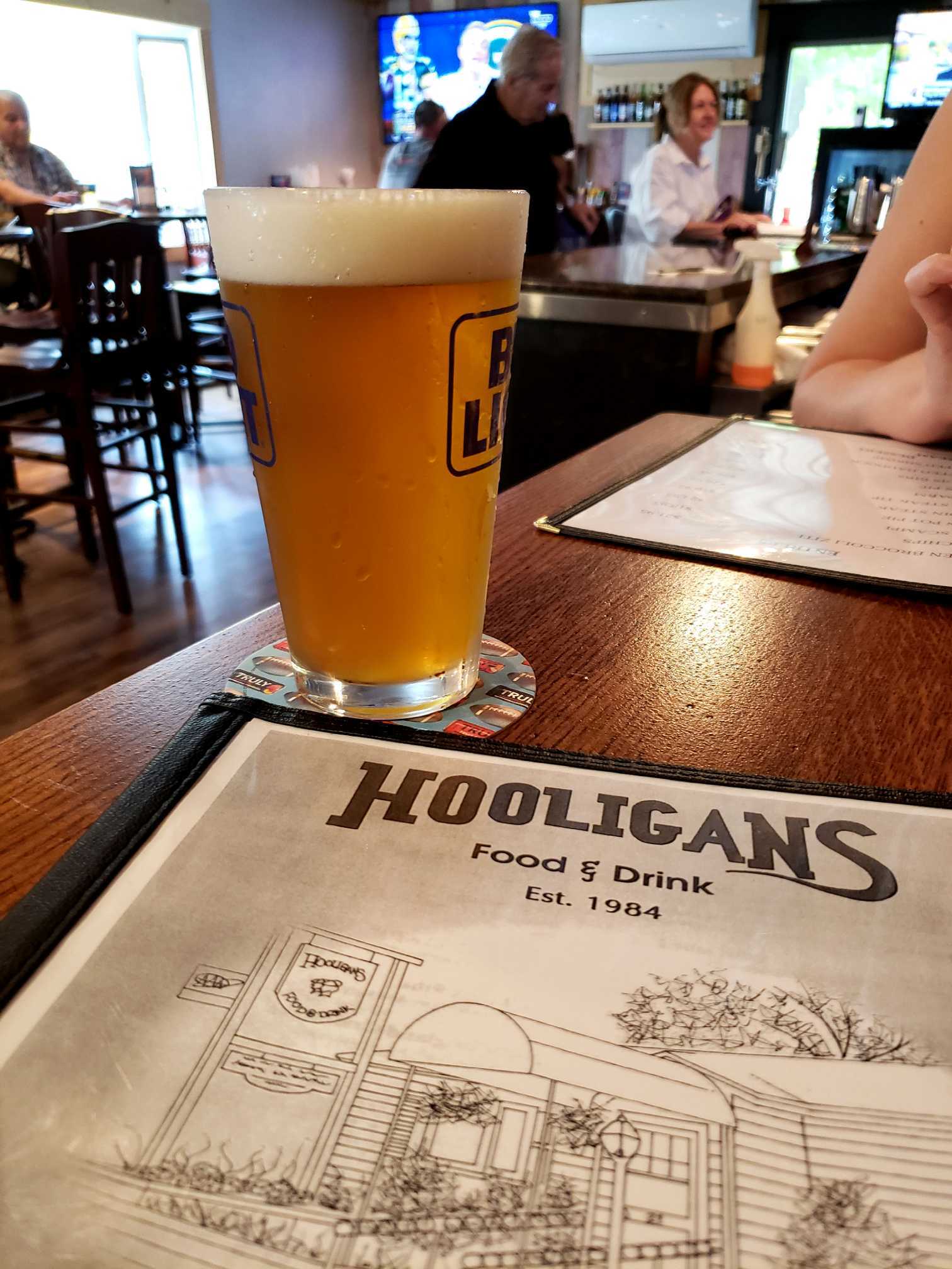 Hooligans Restaurant, 21 Kearsarge Rd, North Conway, NH, Restaurants MapQuest