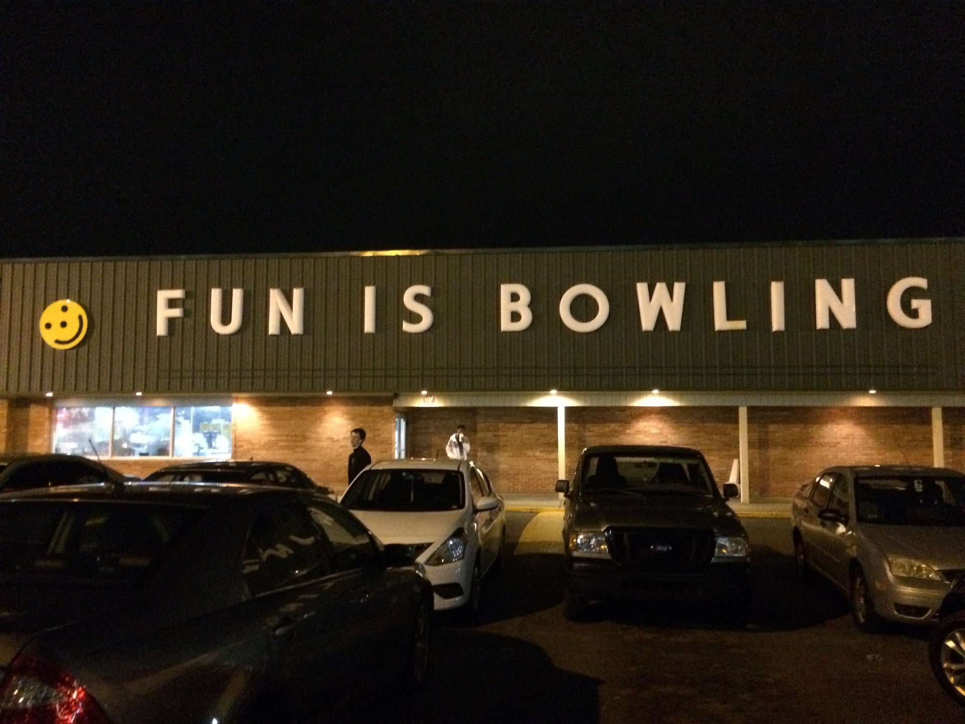 Snack Bar Ten Pin Lanes, 200 Ten Pin Ln, St Matthews, KY, Eating places