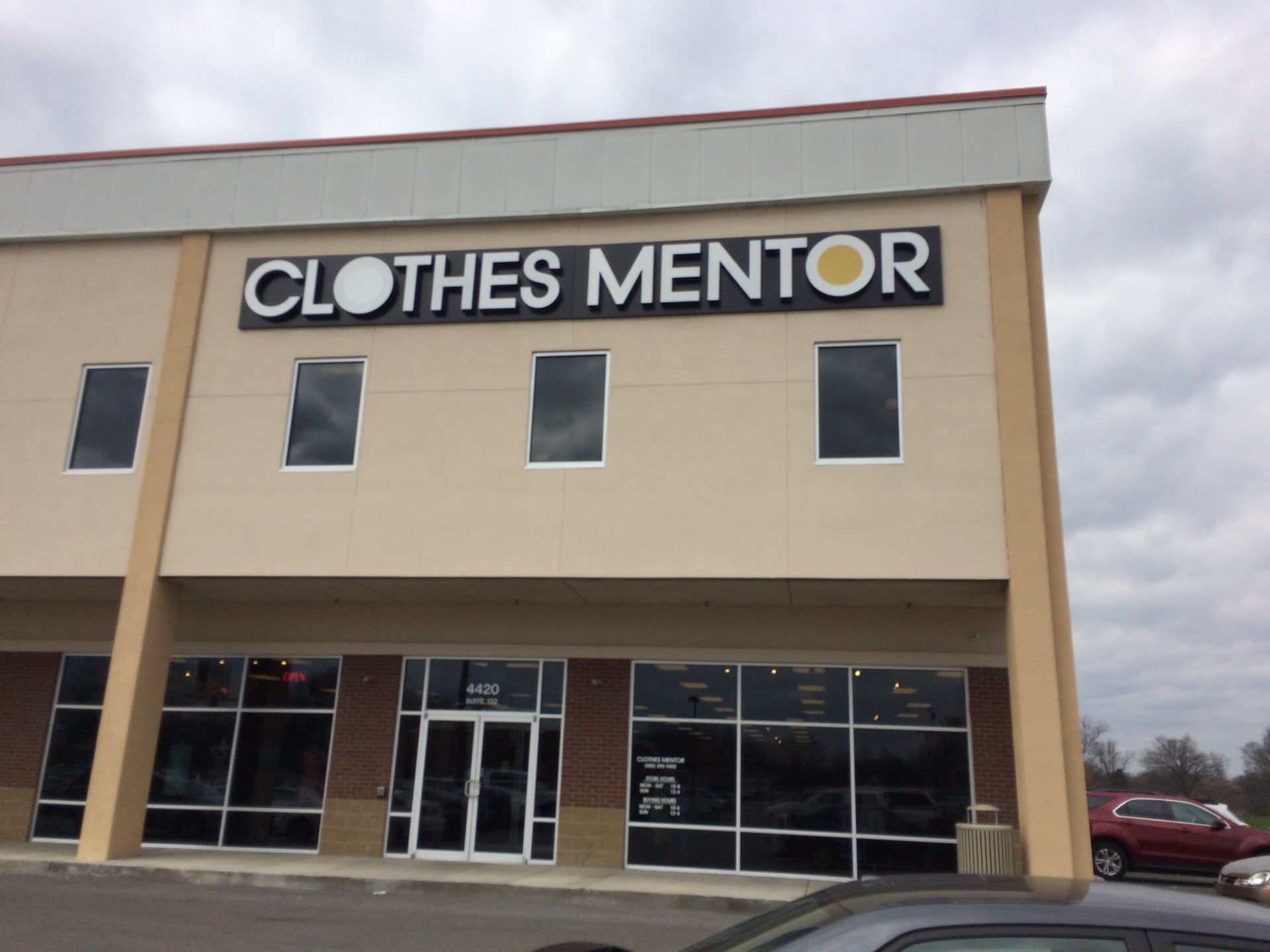 Clothes Mentor - Louisville - St Matthews, 291 N Hubbards Ln, St