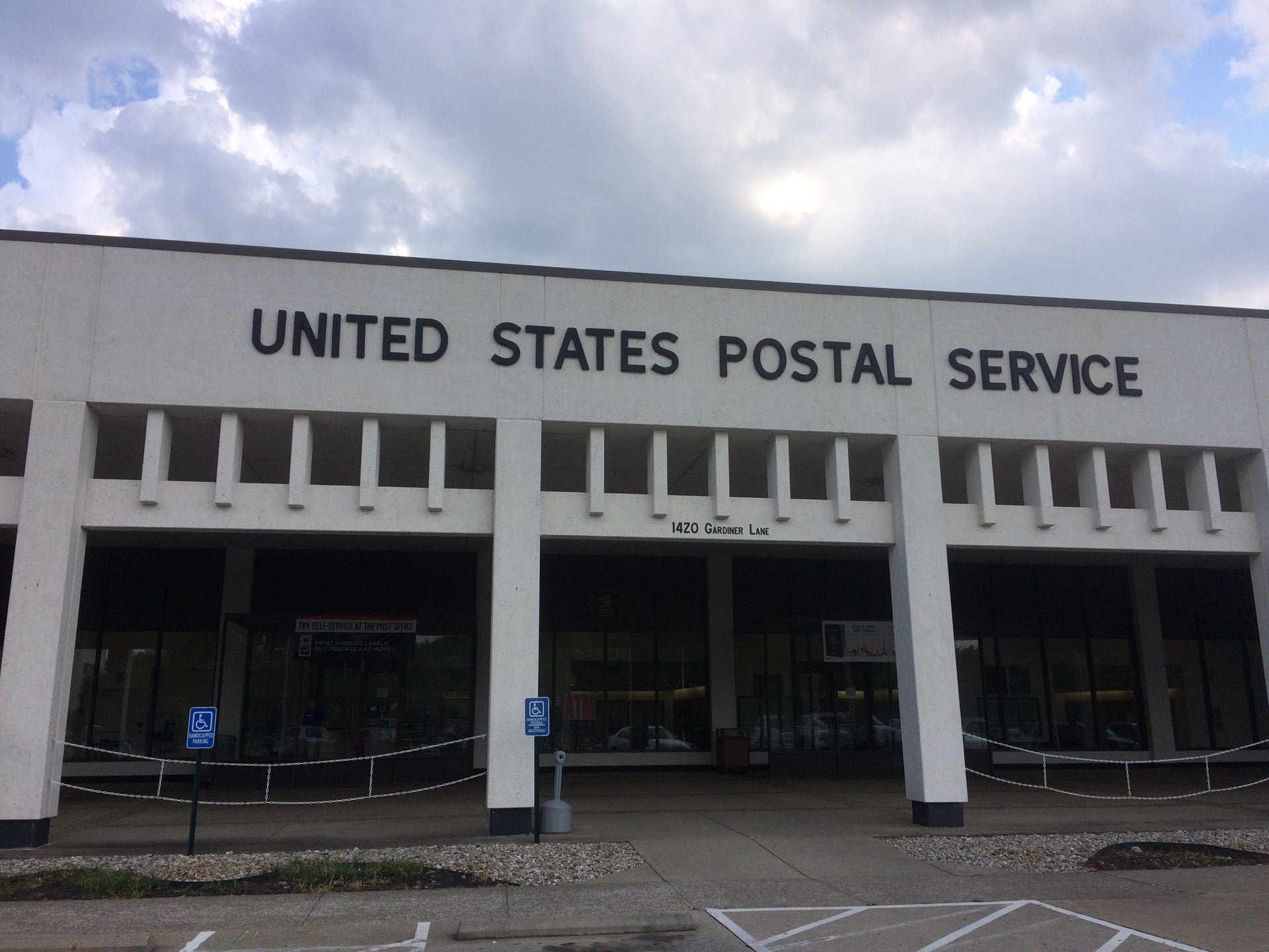 United States Postal Service, 1420 Gardiner Ln, Louisville, KY, Post