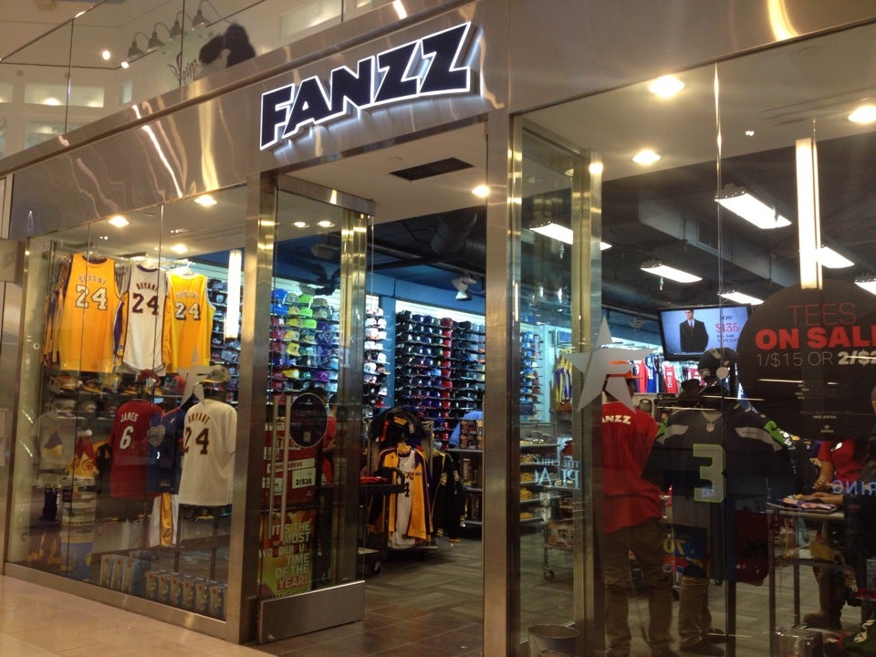 Fanzz, 6000 Sepulveda Blvd, Culver City, California, Sportswear - MapQuest