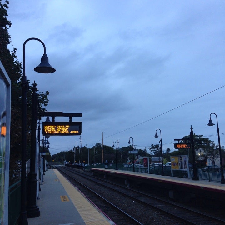 LIRR Glen Head Station, Glen Head Rd, Glen Head, NY, Commuter Rail