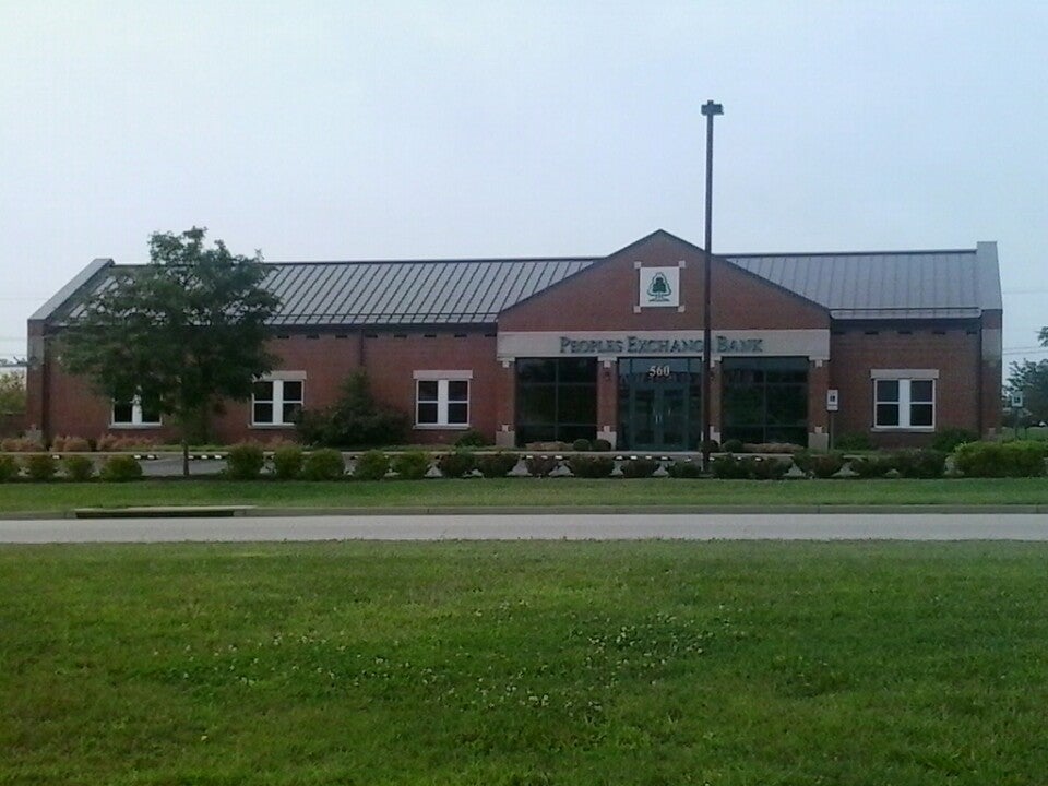 Peoples Exchange Bank, 560 Indian Mound Dr, Mt Sterling, KY, Banks