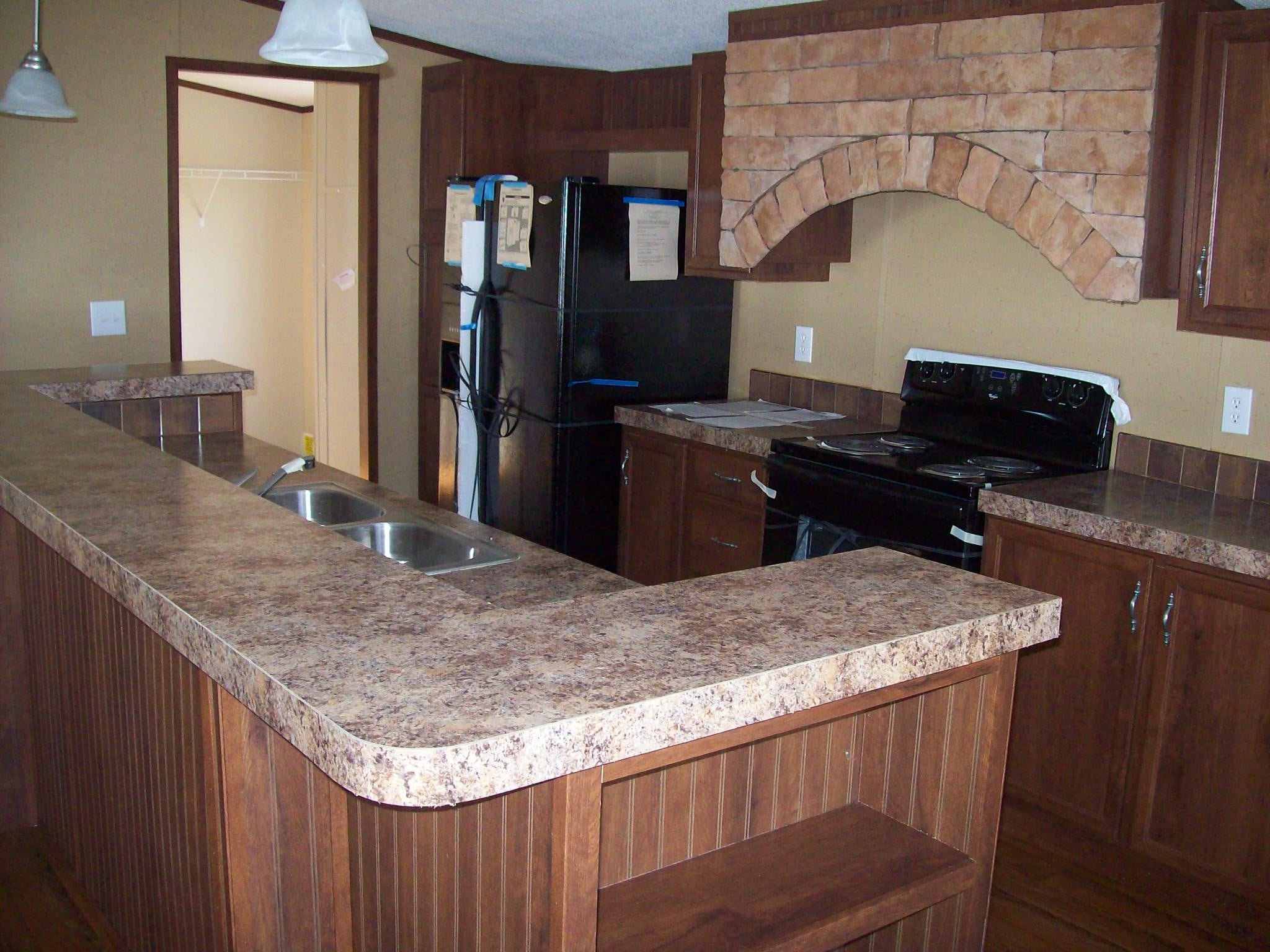 Henly Homes, 1500 Interstate Highway 30 W, Sulphur Springs, TX, Real