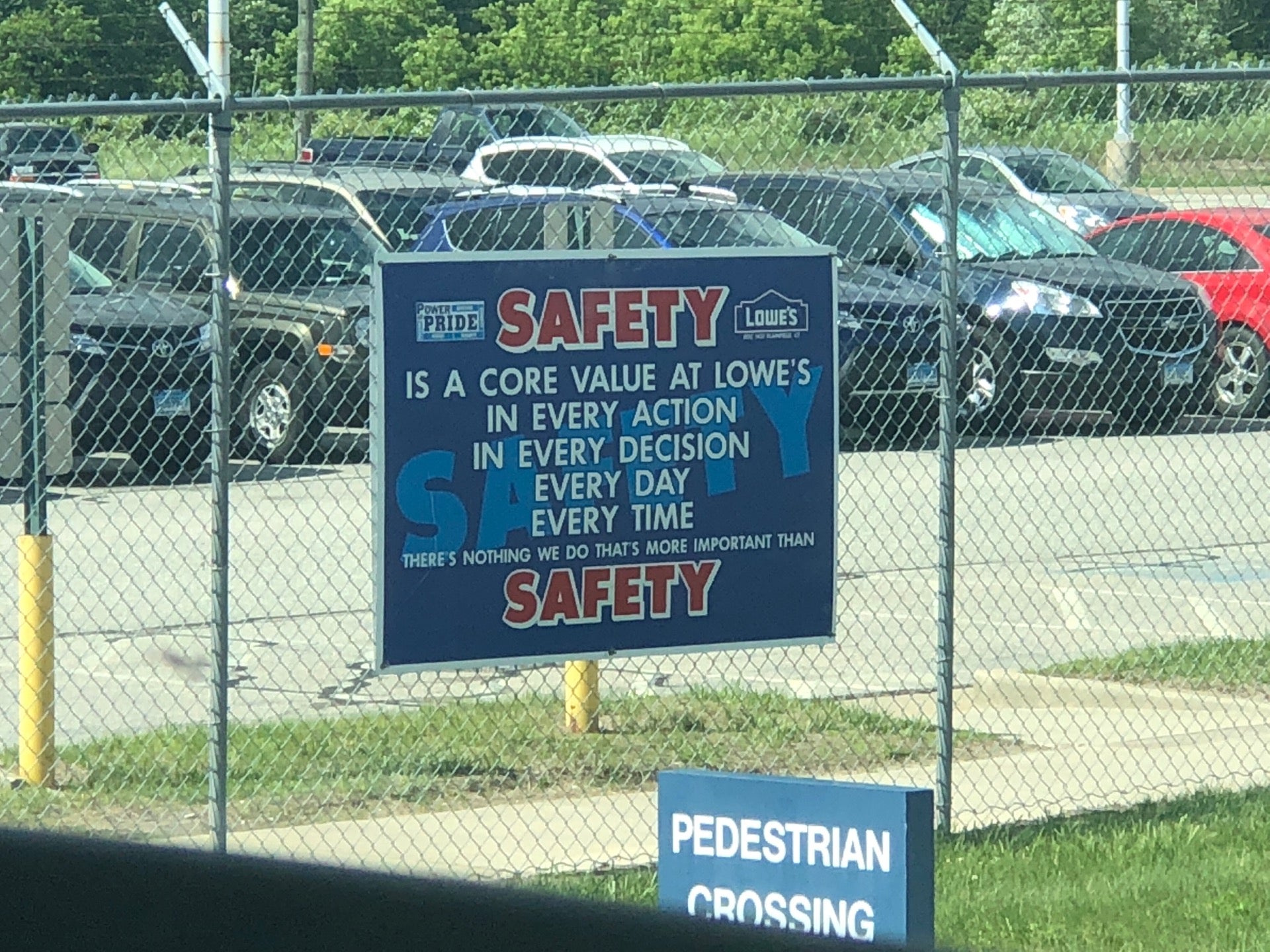 Lowe's Distribution Center, 1421 Lowes Way, Plainfield, Town of, CT