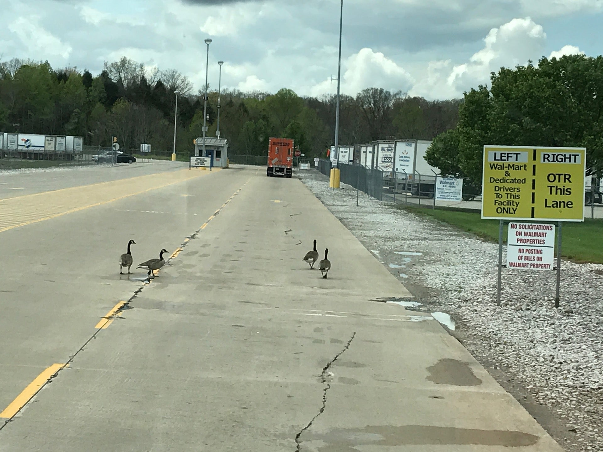 Walmart Distribution Center, 3701 W Hal Rogers Pkwy, London, KY MapQuest