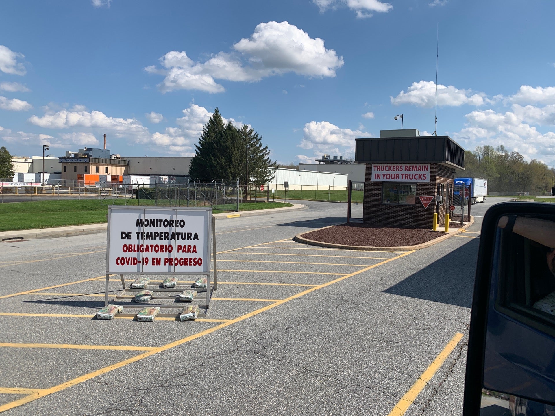 Procter & Gamble Dover Wipes Co, 1340 W North St, Dover, DE, Perfumes