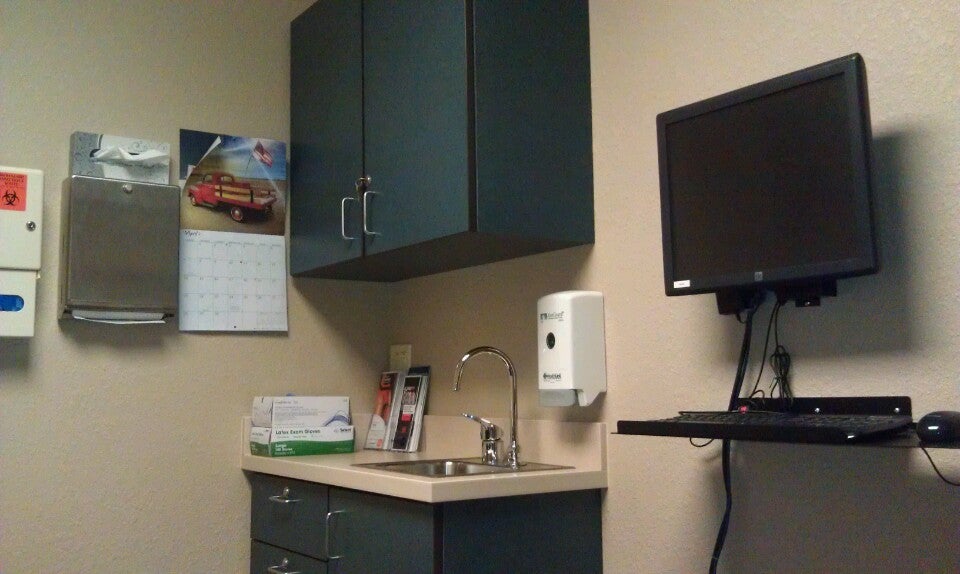 Ortho Four States, 444 Four States Dr, Suite 1, Galena, KS, Doctors