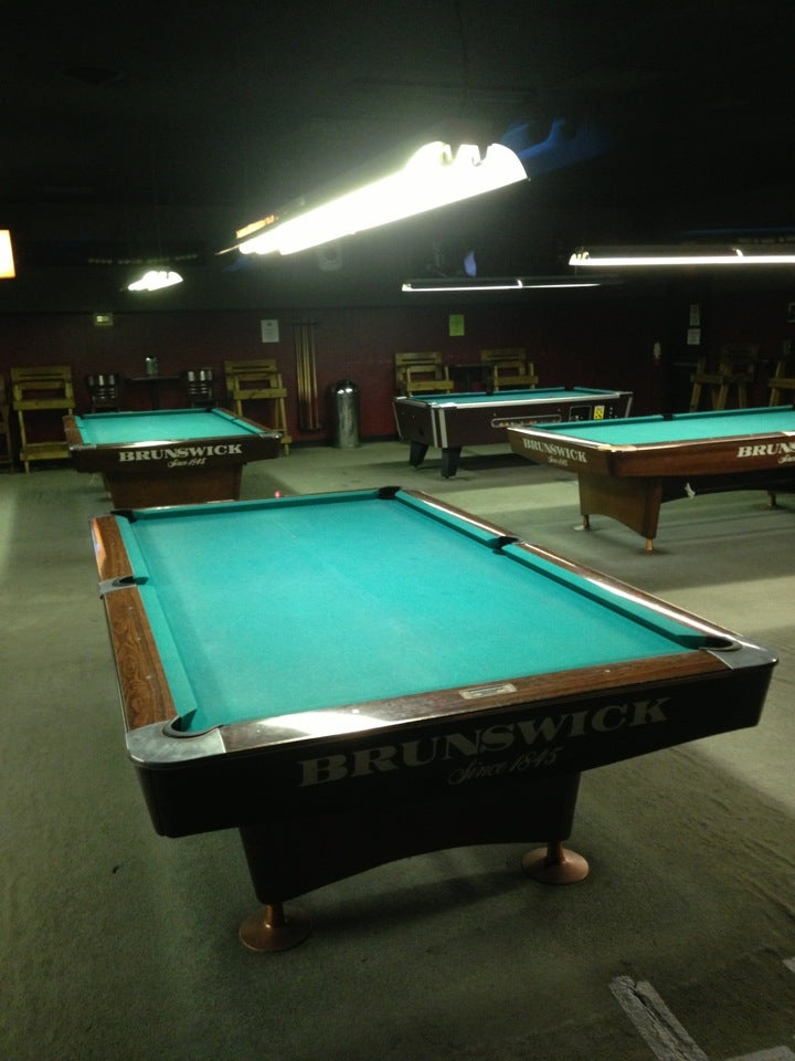 Gold Crown Billiards, 92 Chestnut Ridge Dr, Harrisonburg, VA, Night