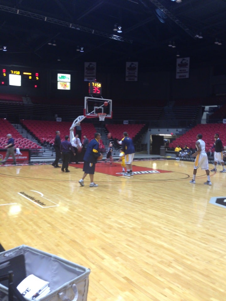 NIU Convocation Center, 1525 W Lincoln Hwy, Dekalb, IL, Gymnasiums