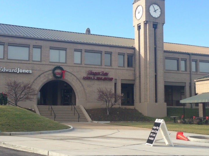 Ginger BayKirkwood, 437 S Kirkwood Rd, Saint Louis, MO, Beauty Salons