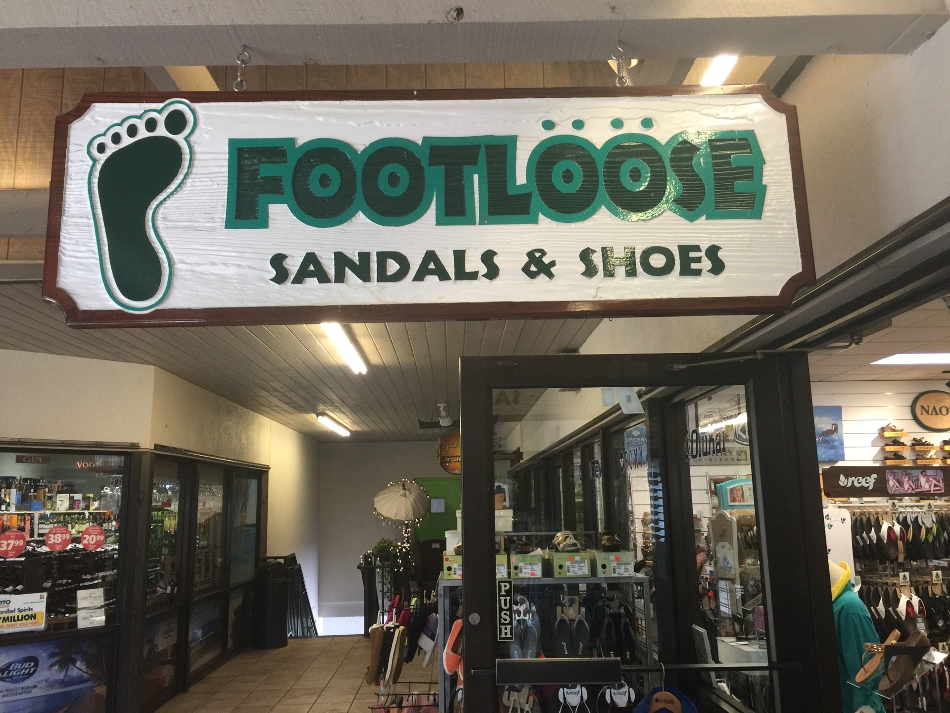 Footloose, 1700 Periwinkle Way, FL, Shoe -
